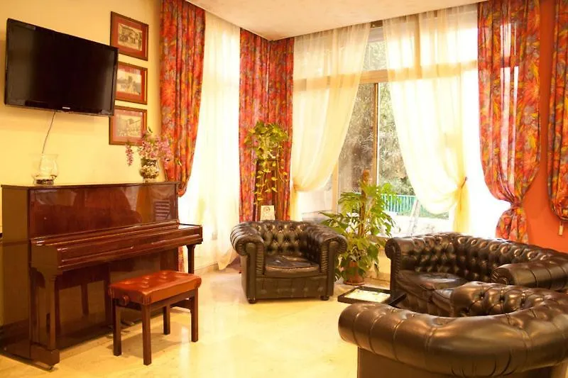 Hotel Augustus-1